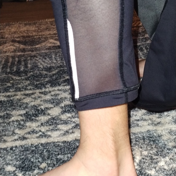 Lulumon leggings - Picture 2 of 2